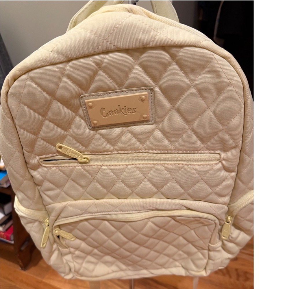 Cookies Quilted Smell Proof Backpack | Off-White Travel Bag NEW With Tags Cream